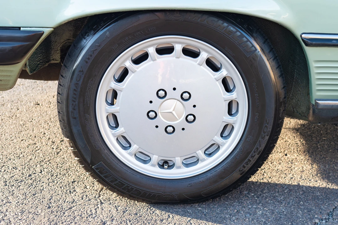 1987 Mercedes-Benz R107 SL-Class - Image 29 of 31