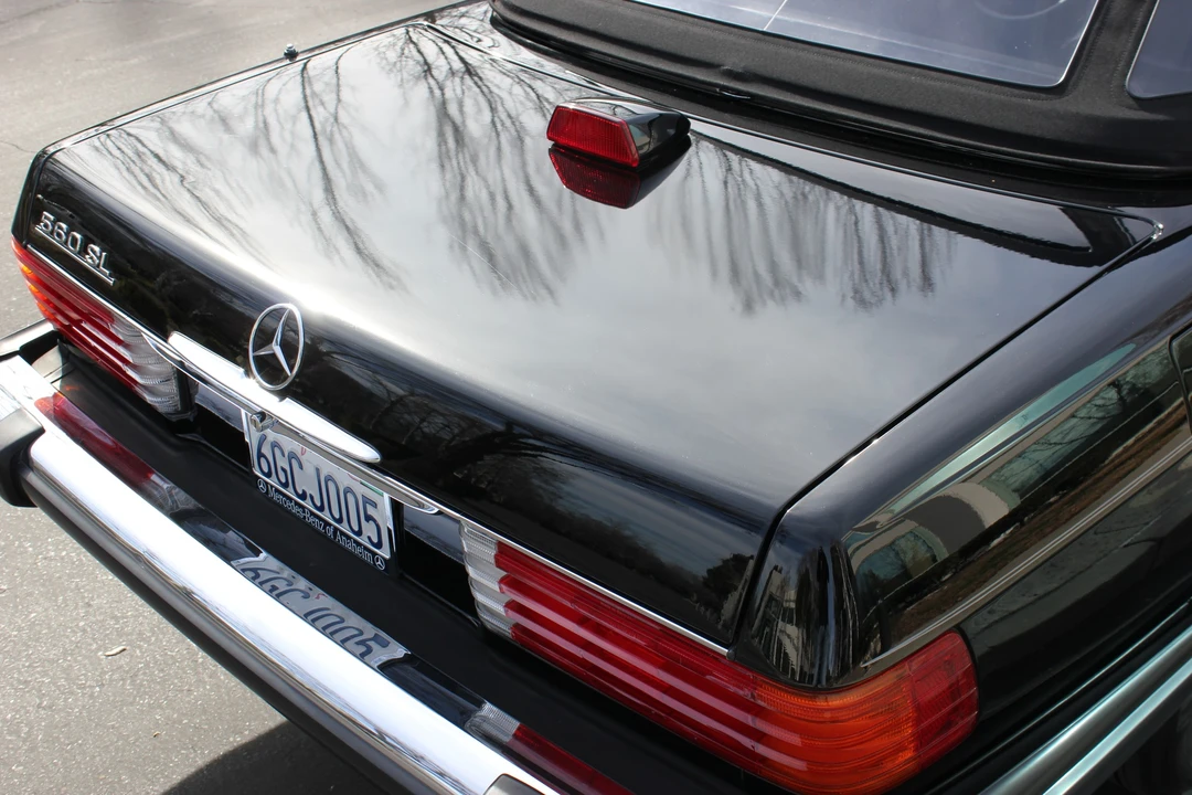 1987 Mercedes-Benz R107 SL-Class - Image 28 of 31