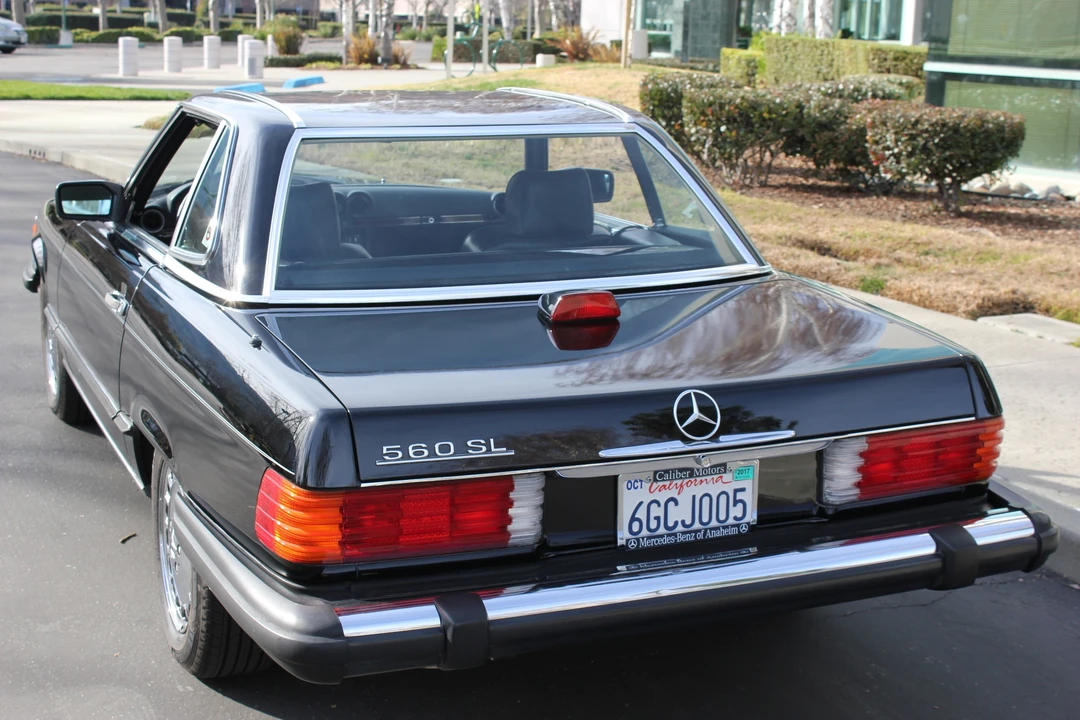 1987 Mercedes-Benz R107 SL-Class - Image 17 of 31