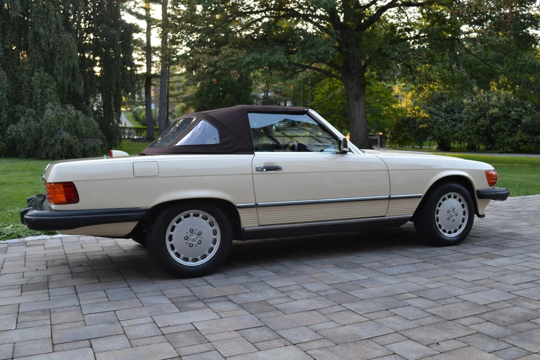 1987 Mercedes-Benz R107 SL-Class - Image 10 of 31