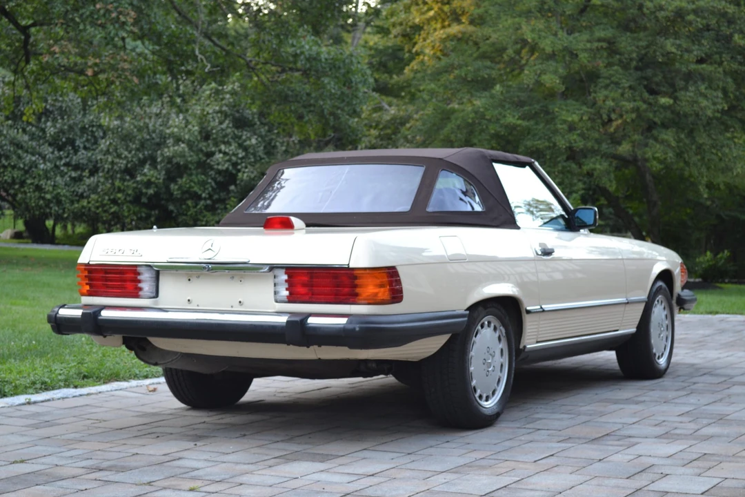 1987 Mercedes-Benz R107 SL-Class - Image 12 of 31