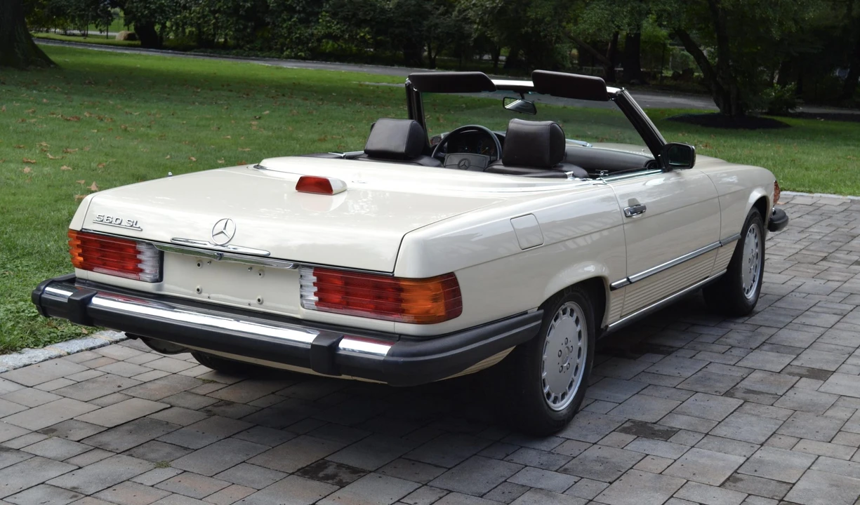 1987 Mercedes-Benz R107 SL-Class - Image 11 of 31