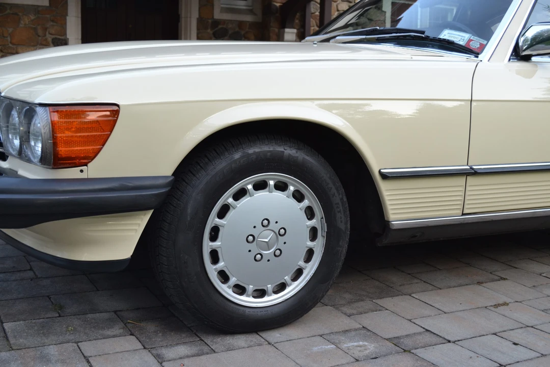 1987 Mercedes-Benz R107 SL-Class - Image 18 of 31