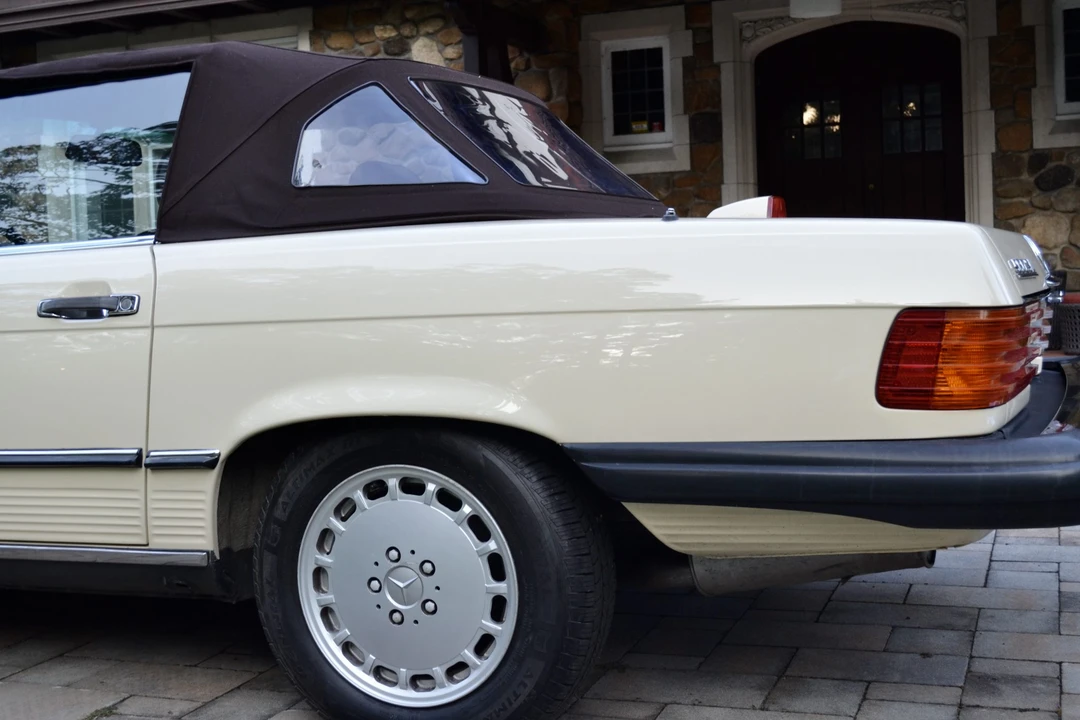 1987 Mercedes-Benz R107 SL-Class - Image 20 of 31