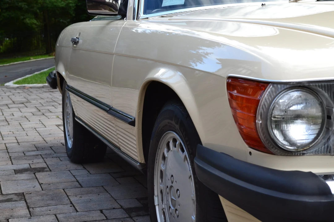 1987 Mercedes-Benz R107 SL-Class - Image 23 of 31