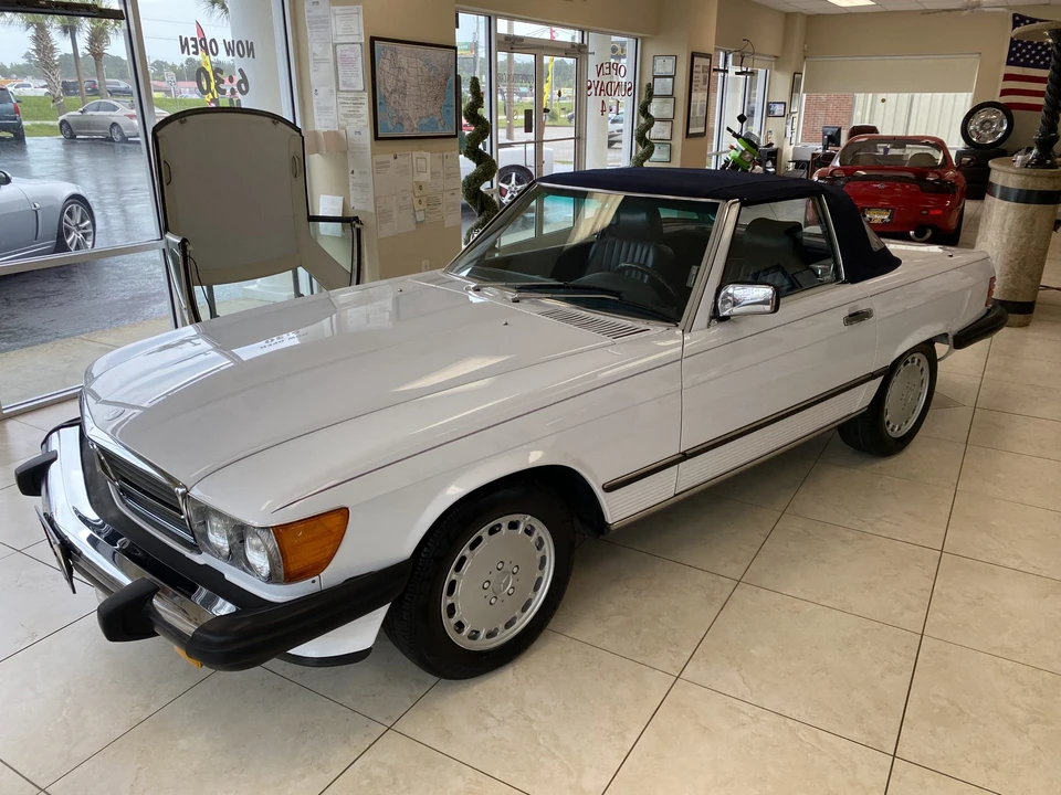 1987 Mercedes-Benz R107 SL-Class - Image 3 of 31