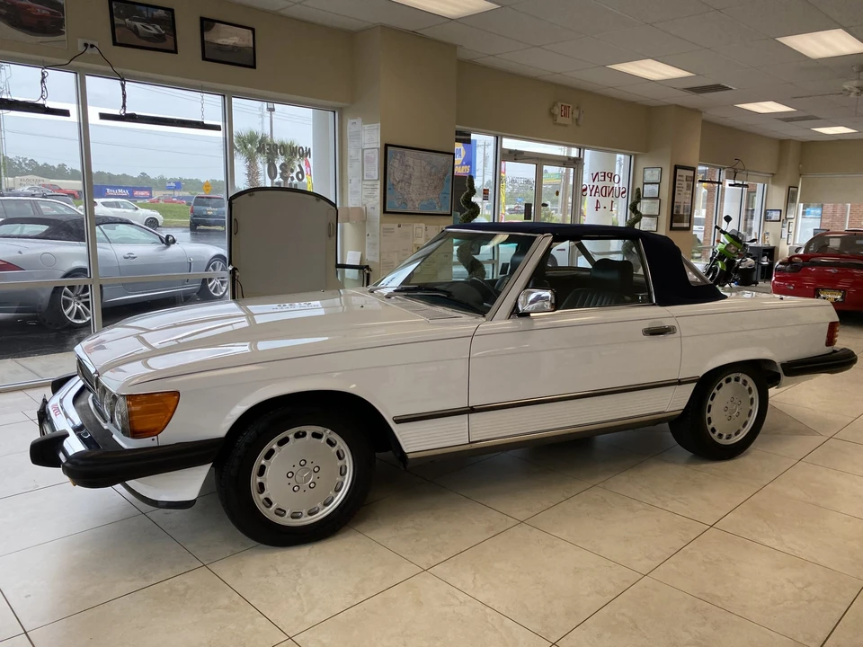 1987 Mercedes-Benz R107 SL-Class - Image 5 of 31