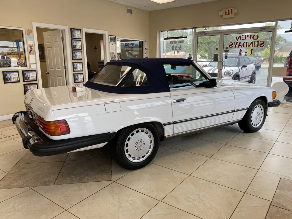 1987 Mercedes-Benz R107 SL-Class - Image 16 of 31