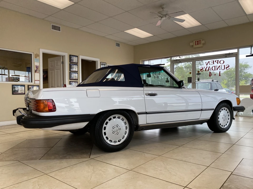 1987 Mercedes-Benz R107 SL-Class - Image 17 of 31