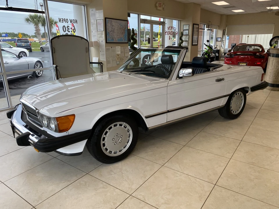 1987 Mercedes-Benz R107 SL-Class - Image 4 of 31