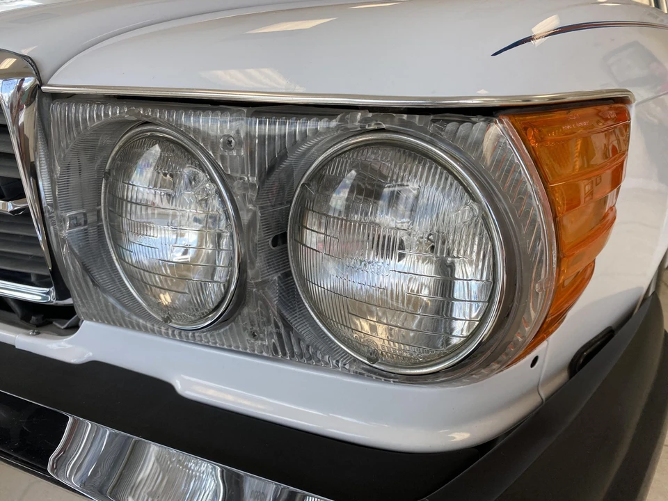 1987 Mercedes-Benz R107 SL-Class - Image 28 of 31
