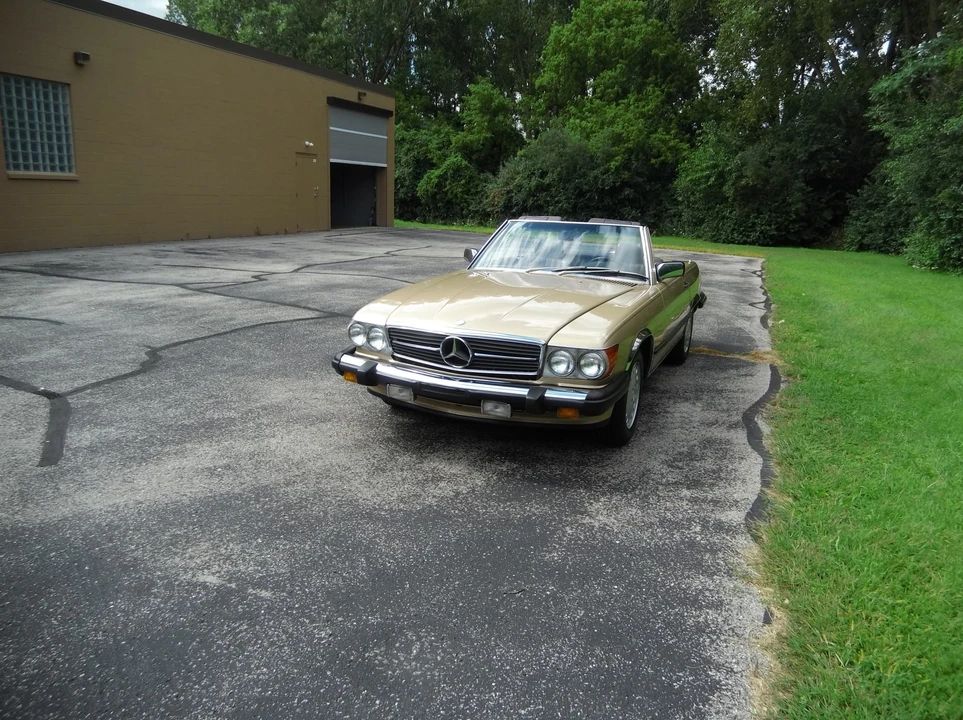 1987 Mercedes-Benz R107 SL-Class - Image 4 of 31