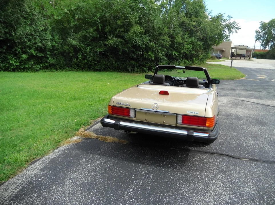 1987 Mercedes-Benz R107 SL-Class - Image 11 of 31