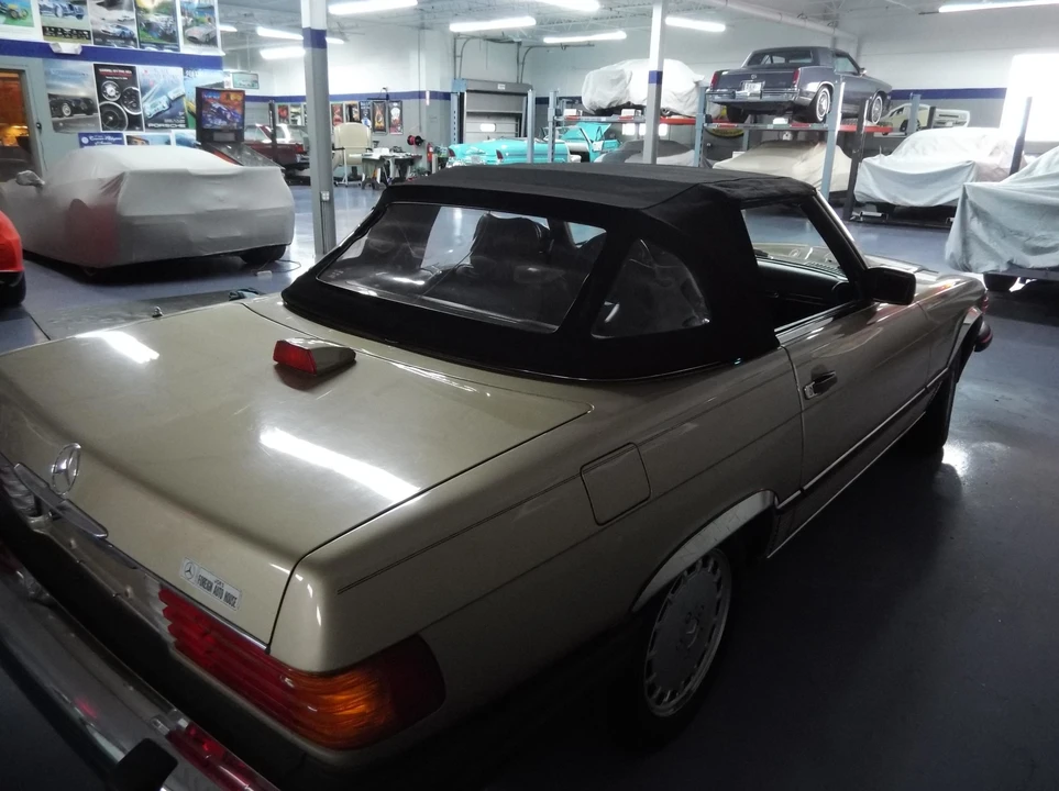 1987 Mercedes-Benz R107 SL-Class - Image 25 of 31