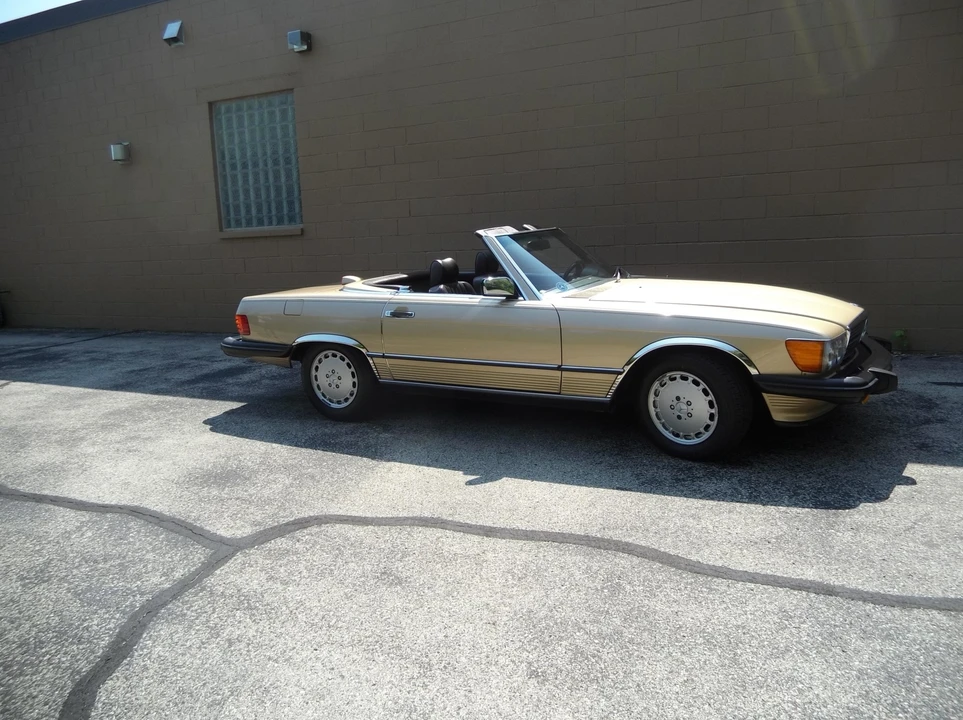 1987 Mercedes-Benz R107 SL-Class - Image 18 of 31