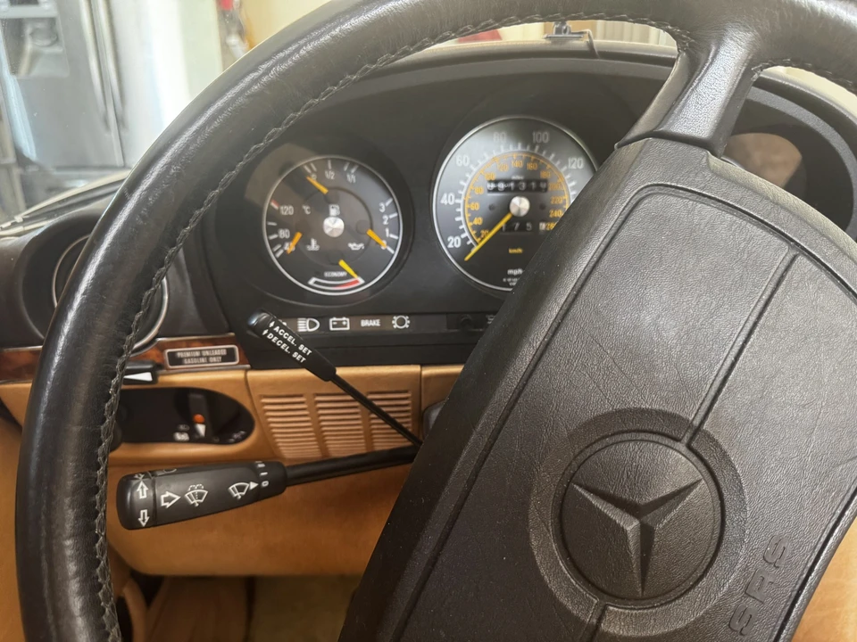 1987 Mercedes-Benz R107 SL-Class - Image 30 of 31
