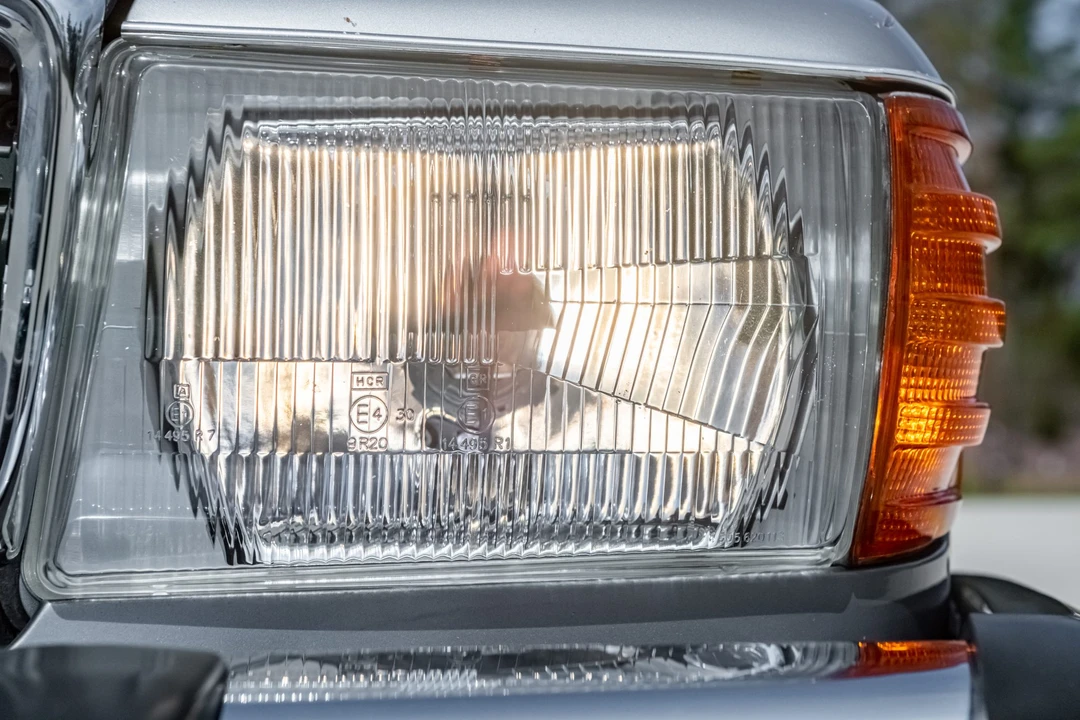 1987 Mercedes-Benz R107 SL-Class - Image 29 of 31