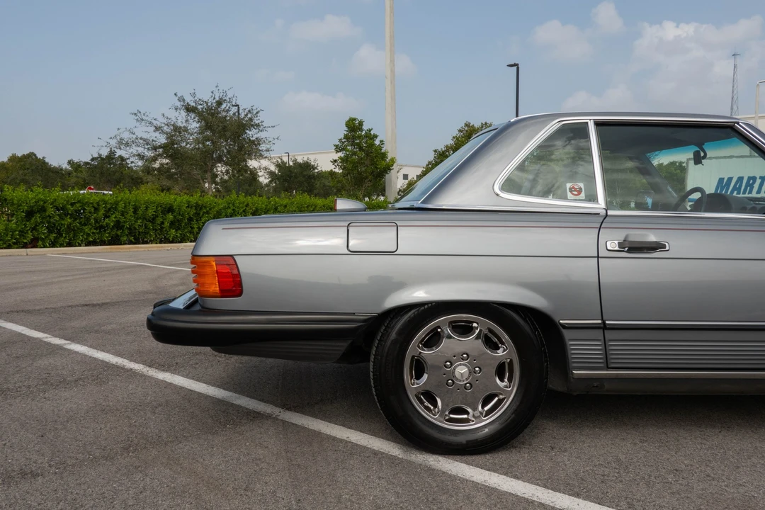 1987 Mercedes-Benz R107 SL-Class - Image 28 of 31