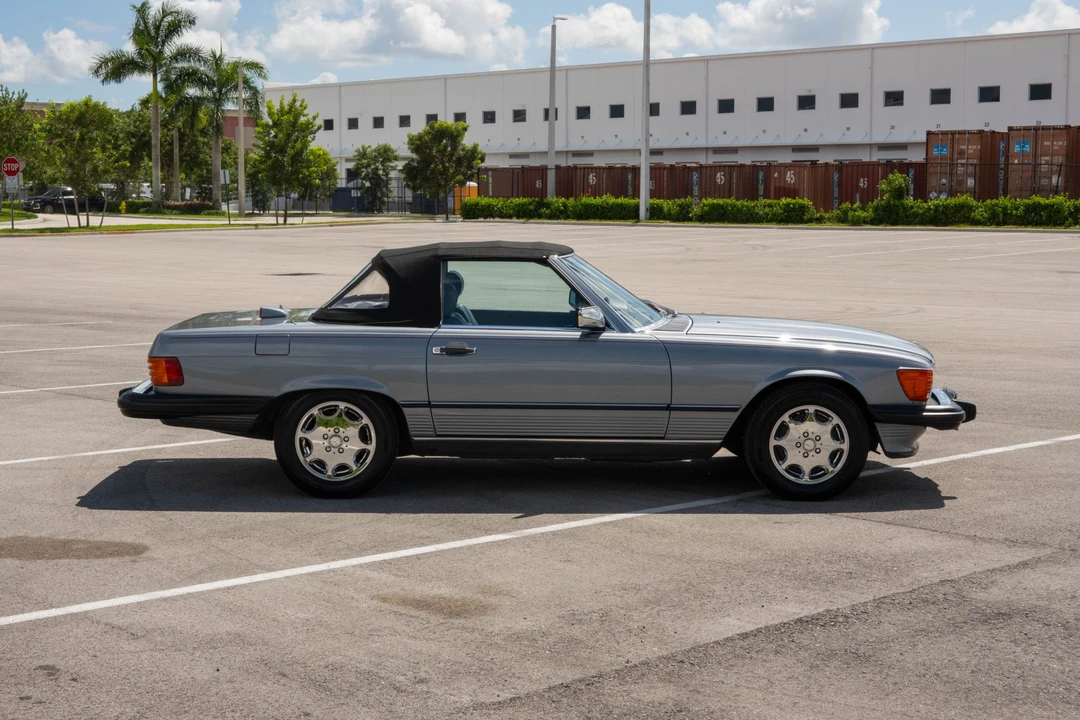 1987 Mercedes-Benz R107 SL-Class - Image 11 of 31