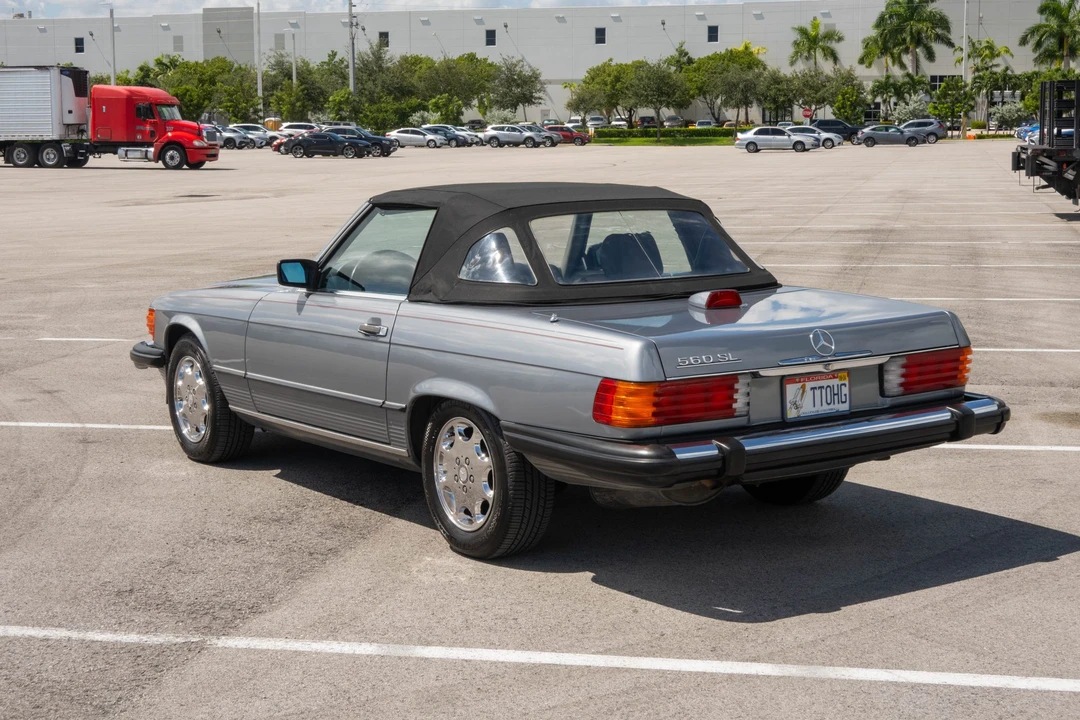 1987 Mercedes-Benz R107 SL-Class - Image 13 of 31