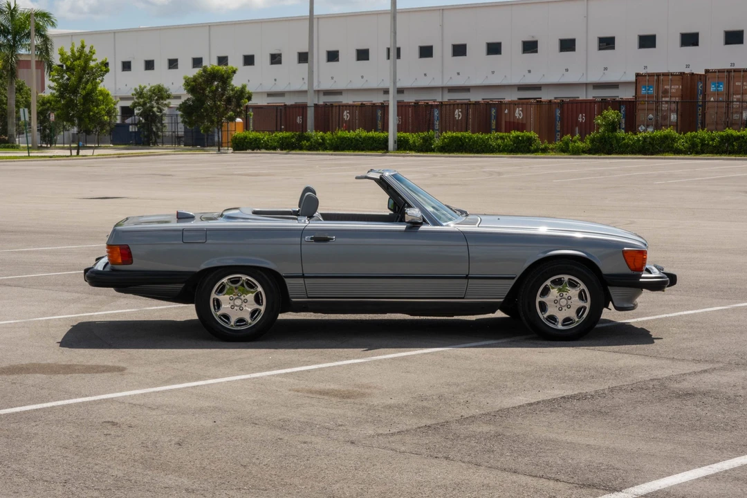 1987 Mercedes-Benz R107 SL-Class - Image 5 of 31