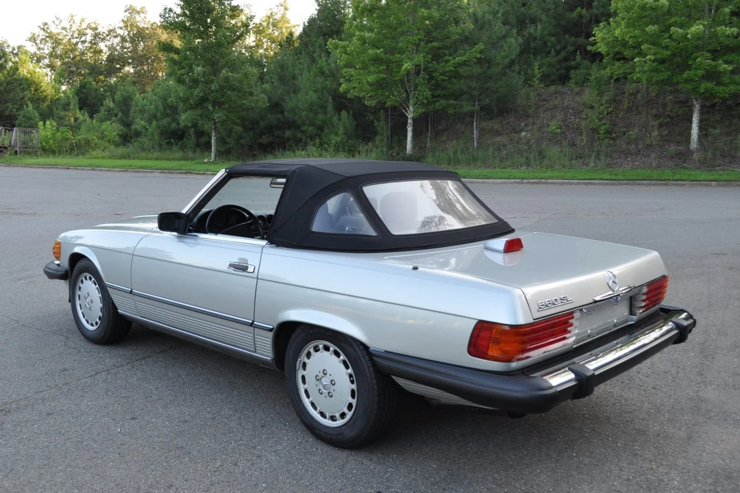 1987 Mercedes-Benz R107 SL-Class - Image 4 of 31