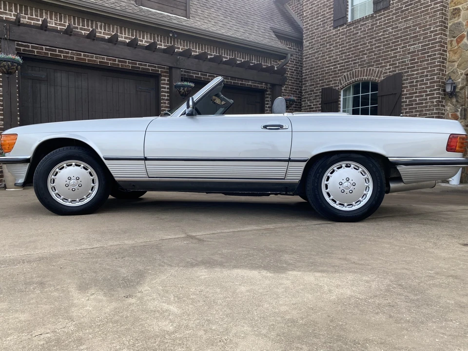 1987 Mercedes-Benz R107 SL-Class - Image 17 of 31