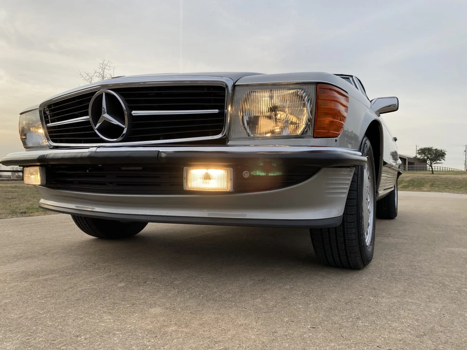 1987 Mercedes-Benz R107 SL-Class - Image 2 of 31