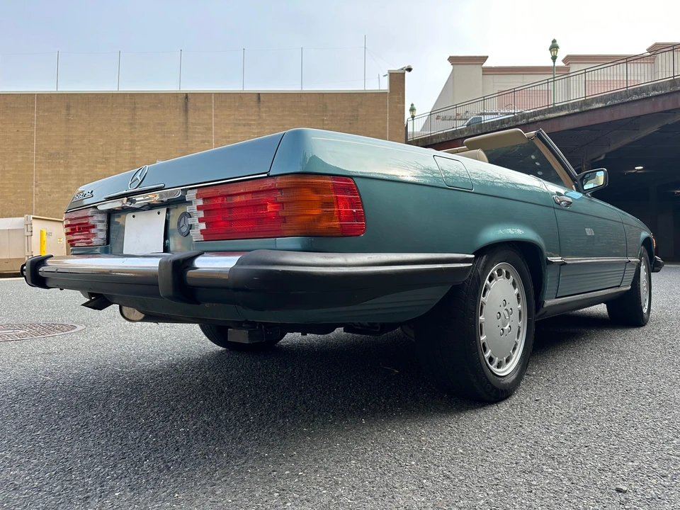 1987 Mercedes-Benz R107 SL-Class - Image 17 of 31