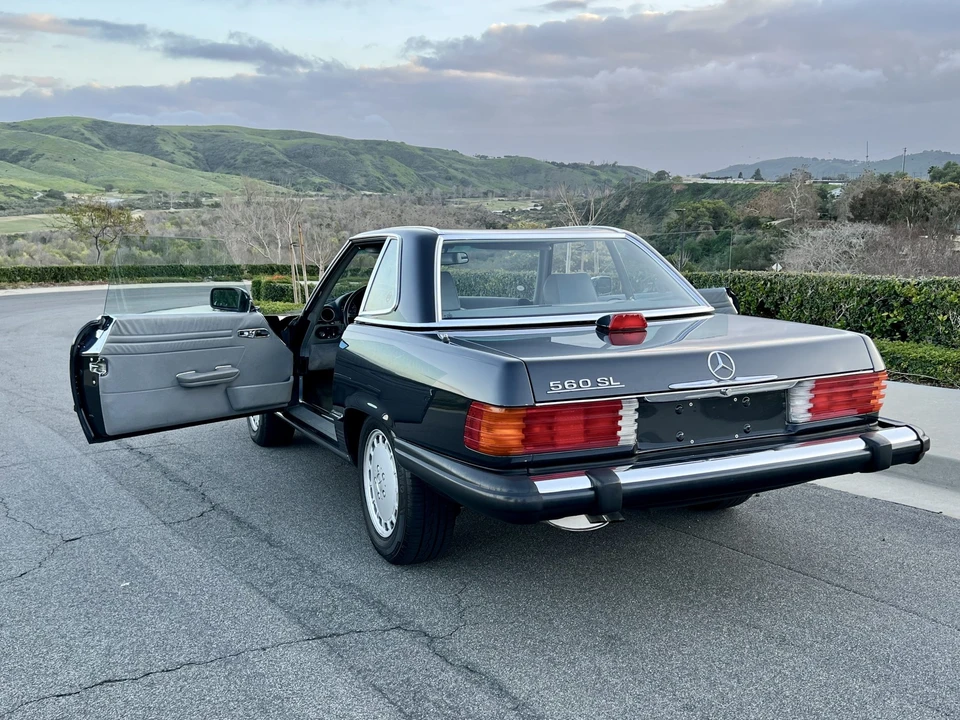 1987 Mercedes-Benz R107 SL-Class - Image 17 of 31