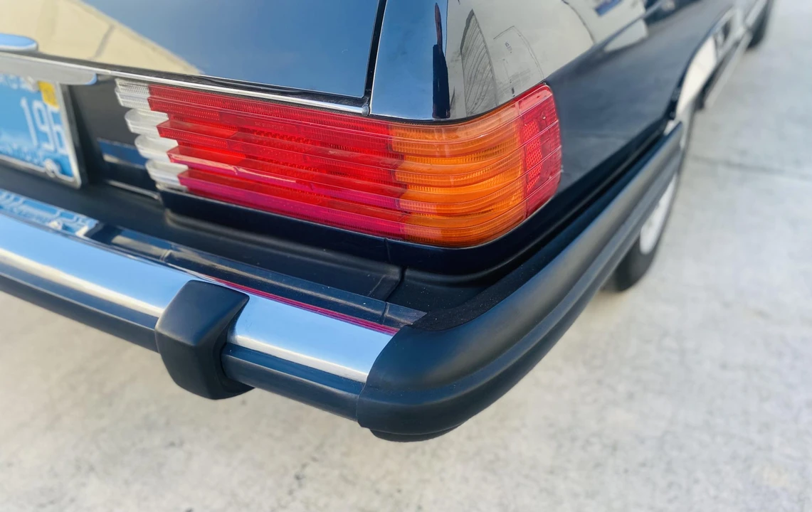 1987 Mercedes-Benz R107 SL-Class - Image 28 of 31