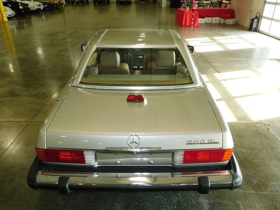 1987 Mercedes-Benz R107 SL-Class - Image 28 of 31