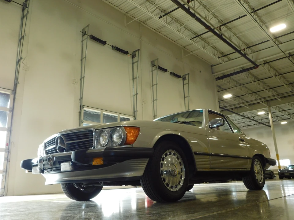 1987 Mercedes-Benz R107 SL-Class - Image 16 of 31
