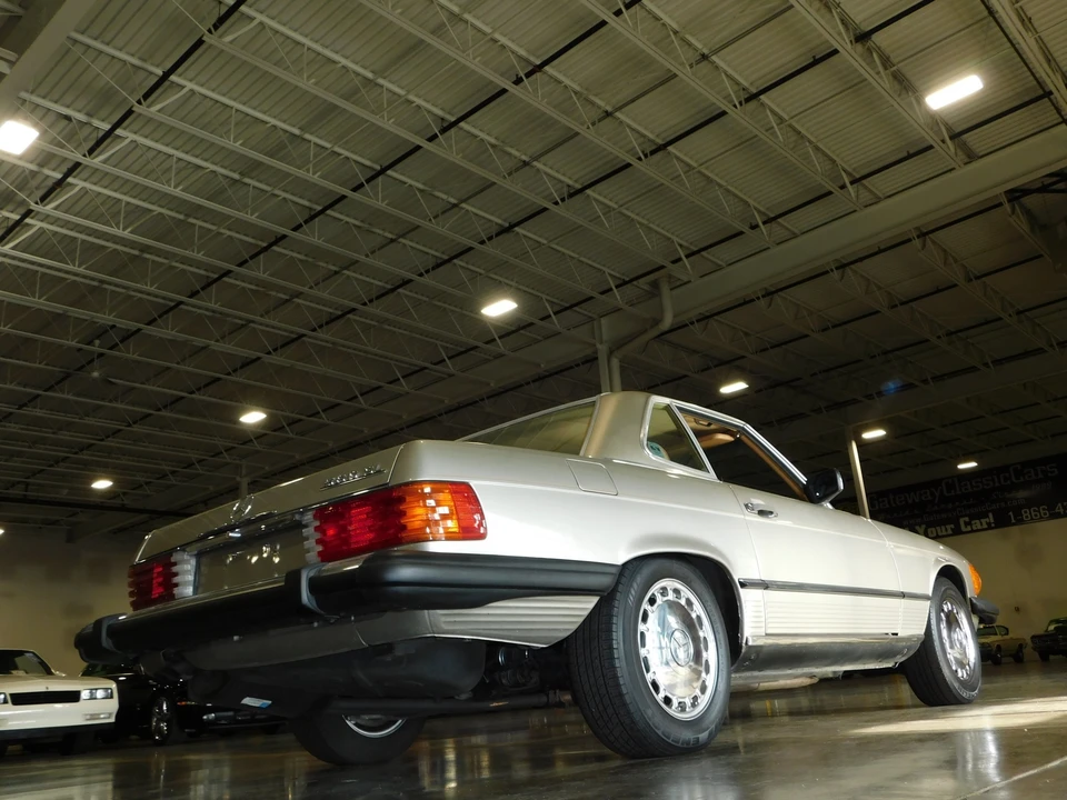 1987 Mercedes-Benz R107 SL-Class - Image 21 of 31