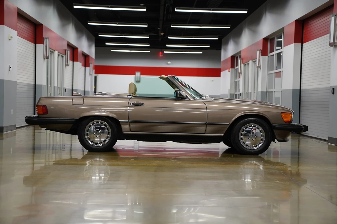 1987 Mercedes-Benz R107 SL-Class - Image 5 of 31