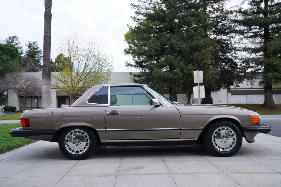 1987 Mercedes-Benz R107 SL-Class - Image 17 of 31