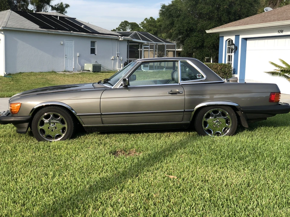1987 Mercedes-Benz R107 SL-Class - Image 17 of 31