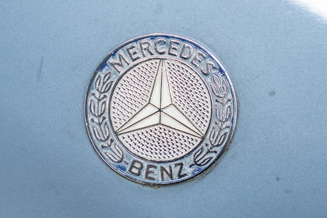 1987 Mercedes-Benz R107 SL-Class - Image 19 of 31