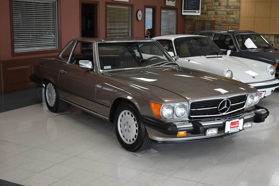 1987 Mercedes-Benz R107 SL-Class - Image 16 of 31