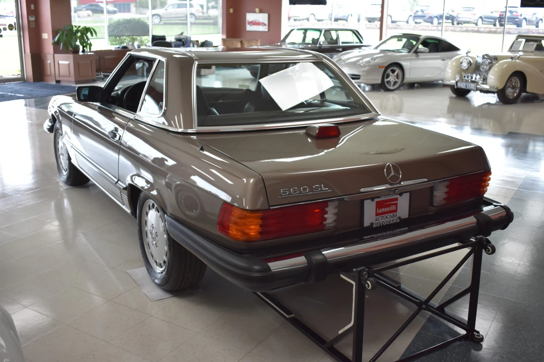 1987 Mercedes-Benz R107 SL-Class - Image 19 of 31