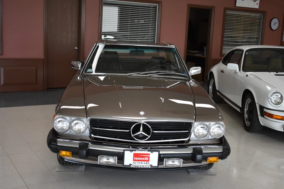 1987 Mercedes-Benz R107 SL-Class - Image 17 of 31