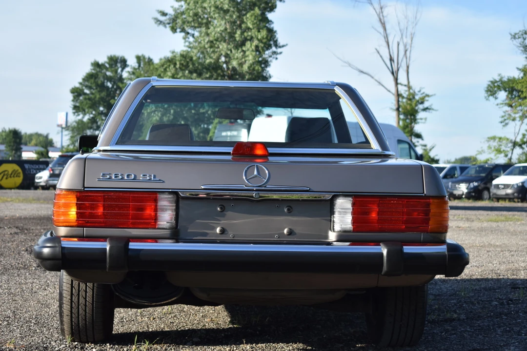 1987 Mercedes-Benz R107 SL-Class - Image 10 of 31