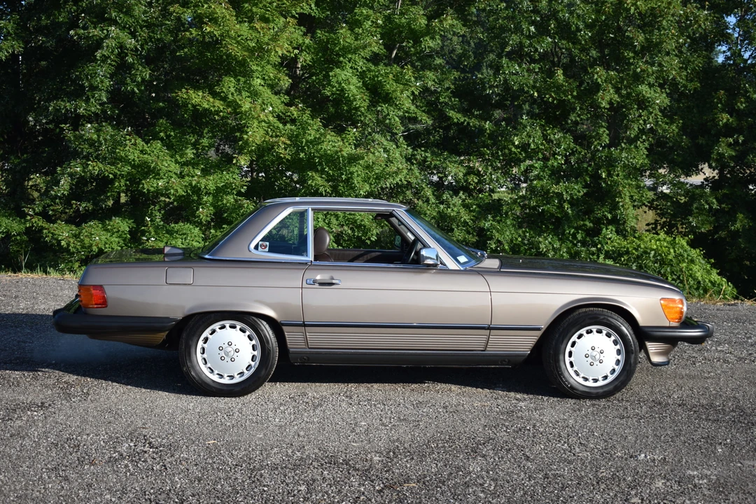 1987 Mercedes-Benz R107 SL-Class - Image 2 of 31