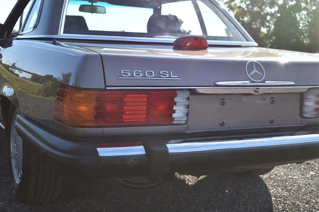 1987 Mercedes-Benz R107 SL-Class - Image 30 of 31