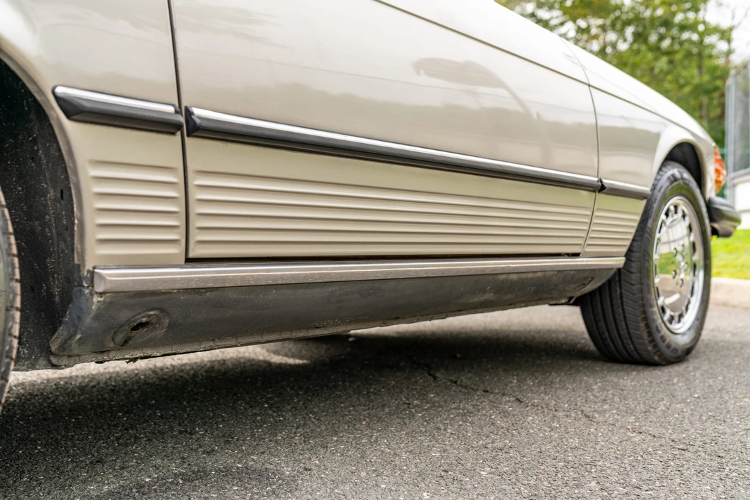 1987 Mercedes-Benz R107 SL-Class - Image 17 of 31