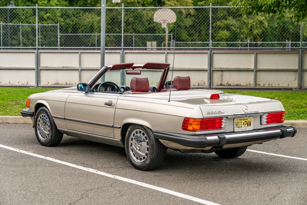 1987 Mercedes-Benz R107 SL-Class - Image 12 of 31