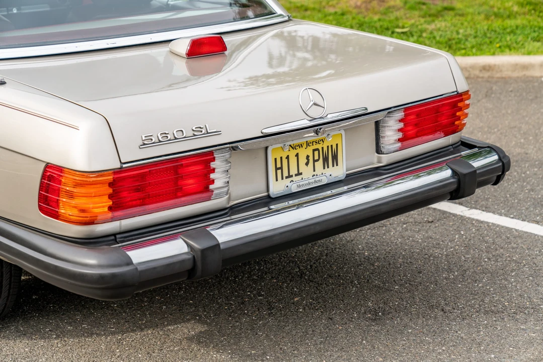 1987 Mercedes-Benz R107 SL-Class - Image 16 of 31
