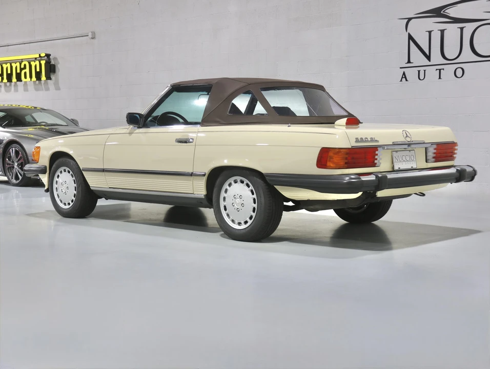 1987 Mercedes-Benz R107 SL-Class - Image 24 of 31