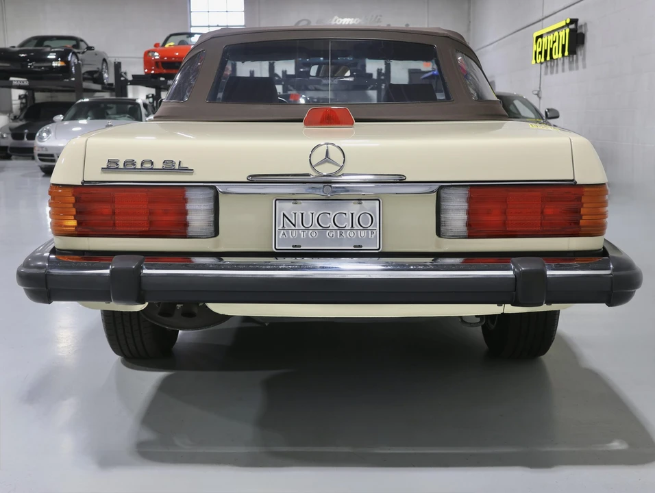 1987 Mercedes-Benz R107 SL-Class - Image 22 of 31