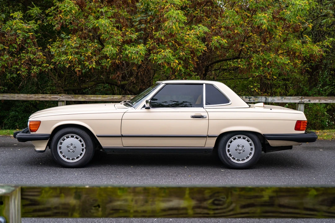 1987 Mercedes-Benz R107 SL-Class - Image 13 of 31